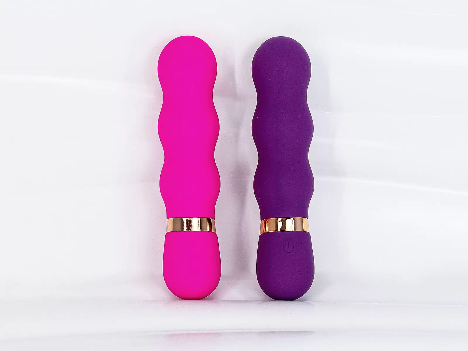 Máy massage điểm G 3 khấc – silicon cong pin sạc