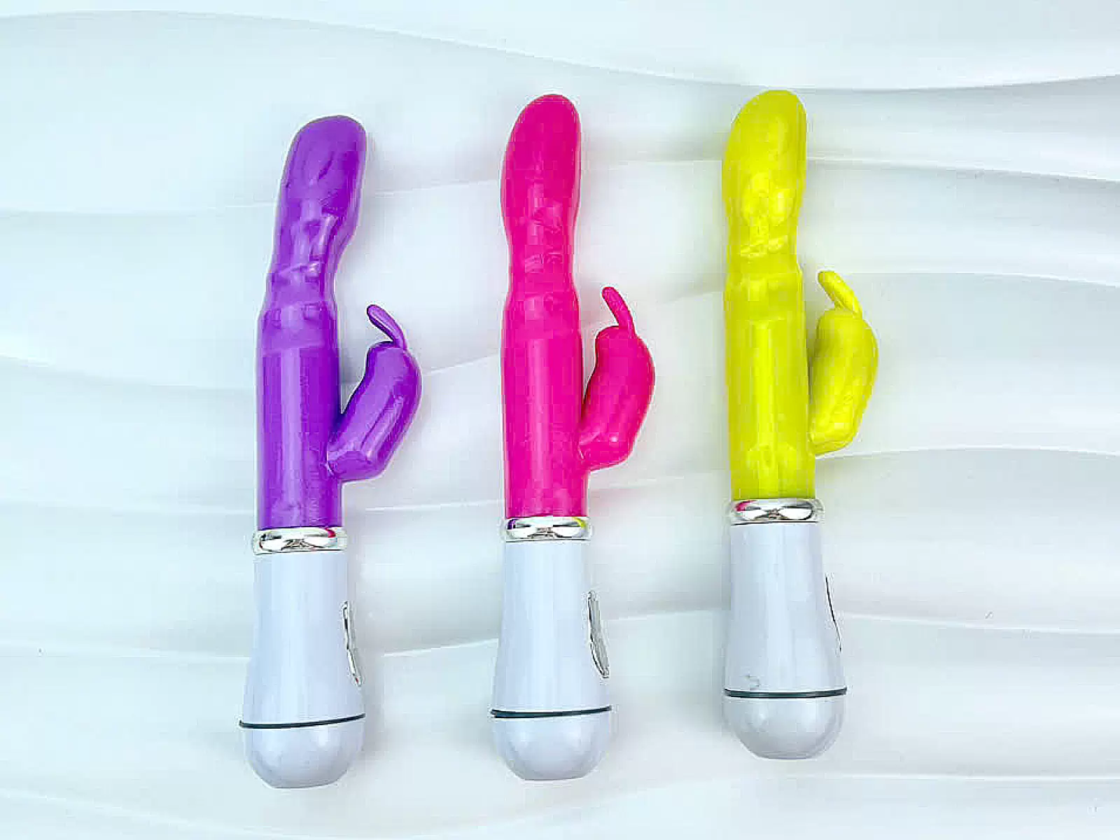 Thanh Lý - Dương vật giả có nhánh cầm tay không rung