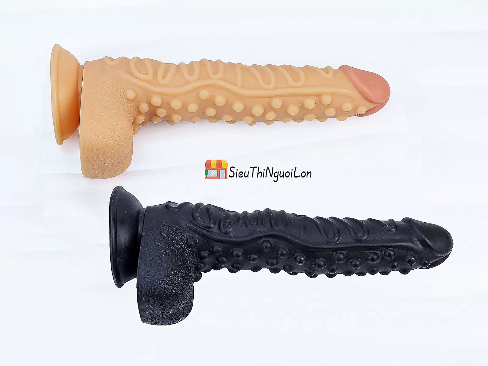 Cu giả có đế gân guốc siêu khủng