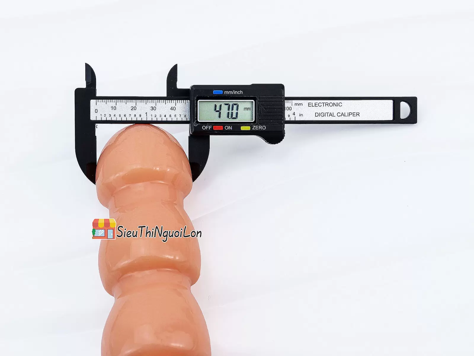 Dương vật giả có đế Pine Tree size khủng 3 màu