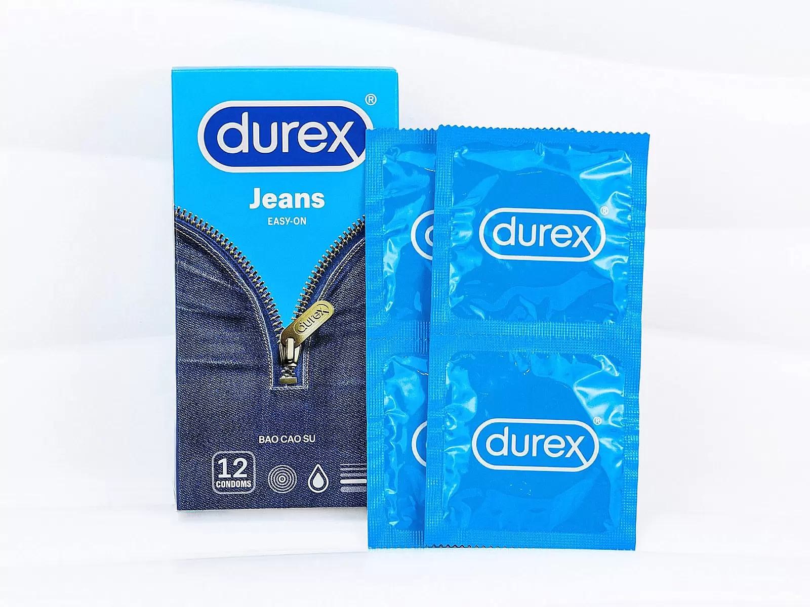 Bao cao su Durex Jeans Easy On 12 bao – dễ đeo ôm vừa