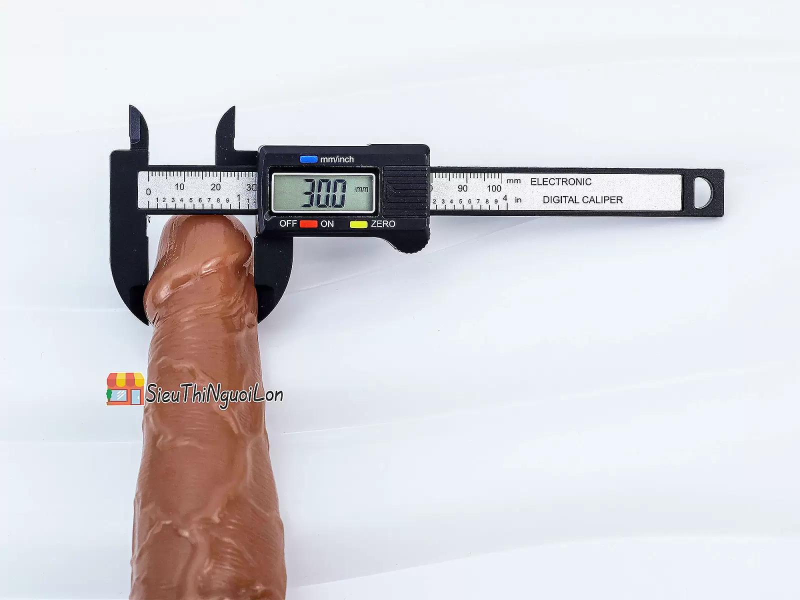 Dương vật giả có đế rung - ngoáy - phát nhiệt kèm điều khiển