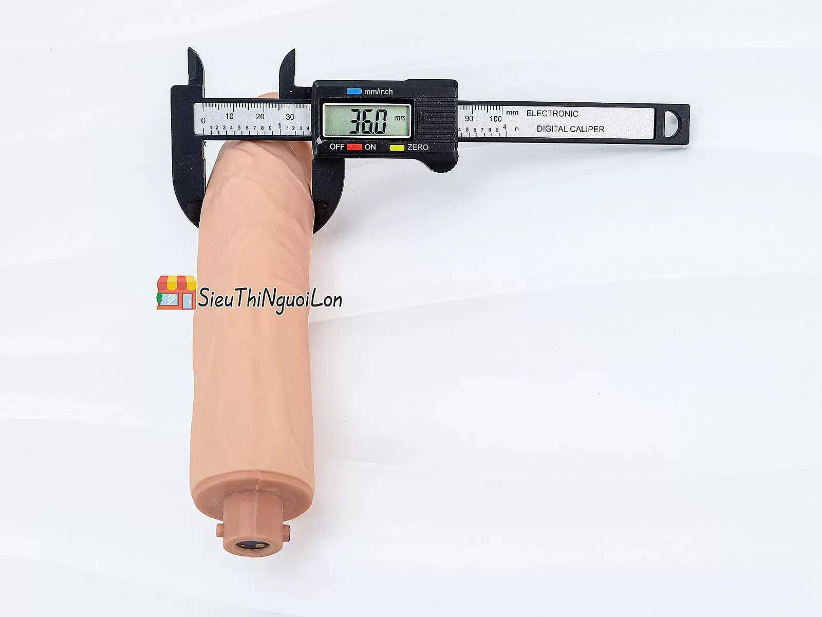 Dương vật giả Cyclone Fire có đế rung thụt remote điều khiển