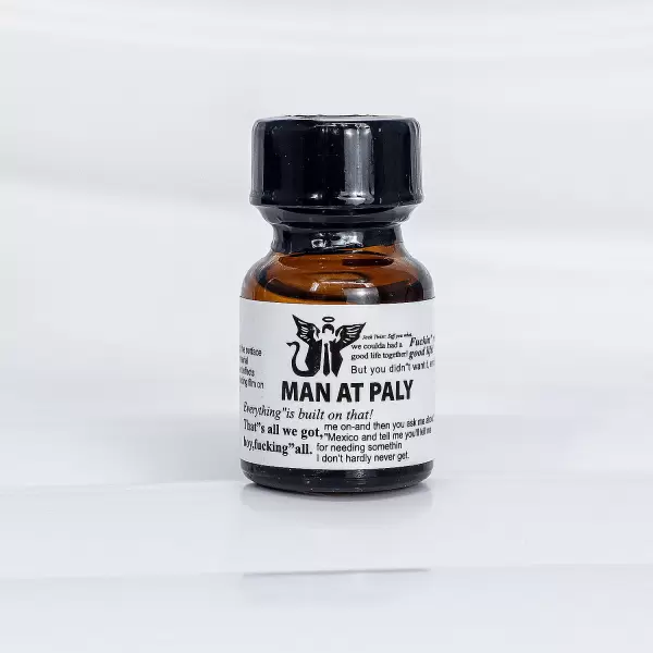 Chai hít Man At Paly White 10ml tăng cảm giác hưng phấn
