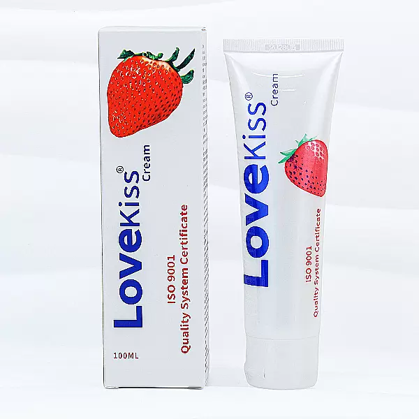 Gel bôi trơn Love Kiss Cream hương dâu 100ml