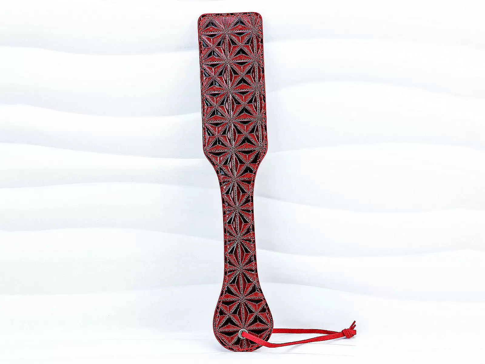 Cây phết mông bạo dâm màu đỏ kích cuộc yêu nồng cháy