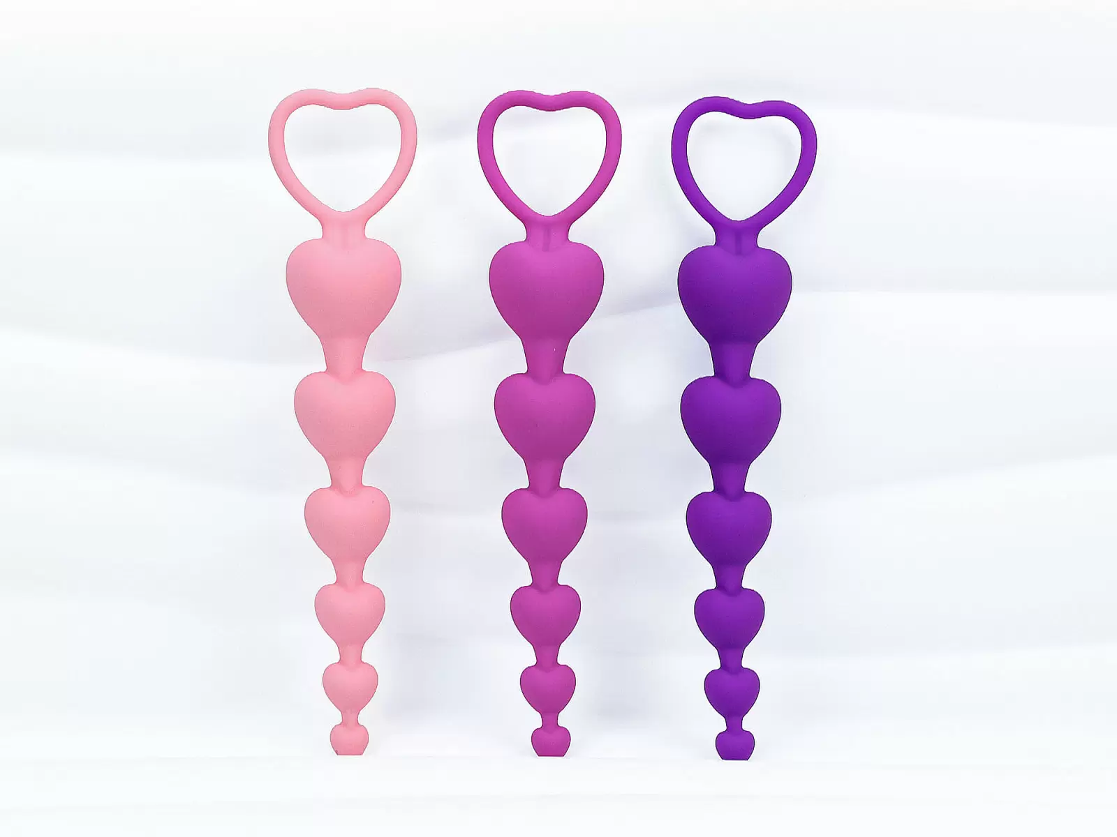 Đồ chơi kích hậu chuỗi hạt trái tim