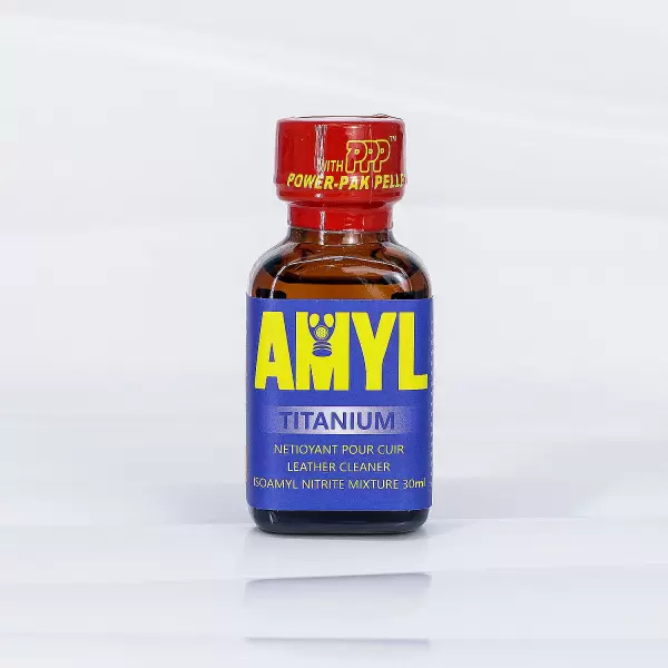 Chai hít Amyl Titanium 30ml kích thích tăng cảm giác hưng phấn