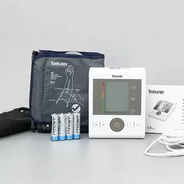 Máy đo huyết áp bắp tay Beurer BM28