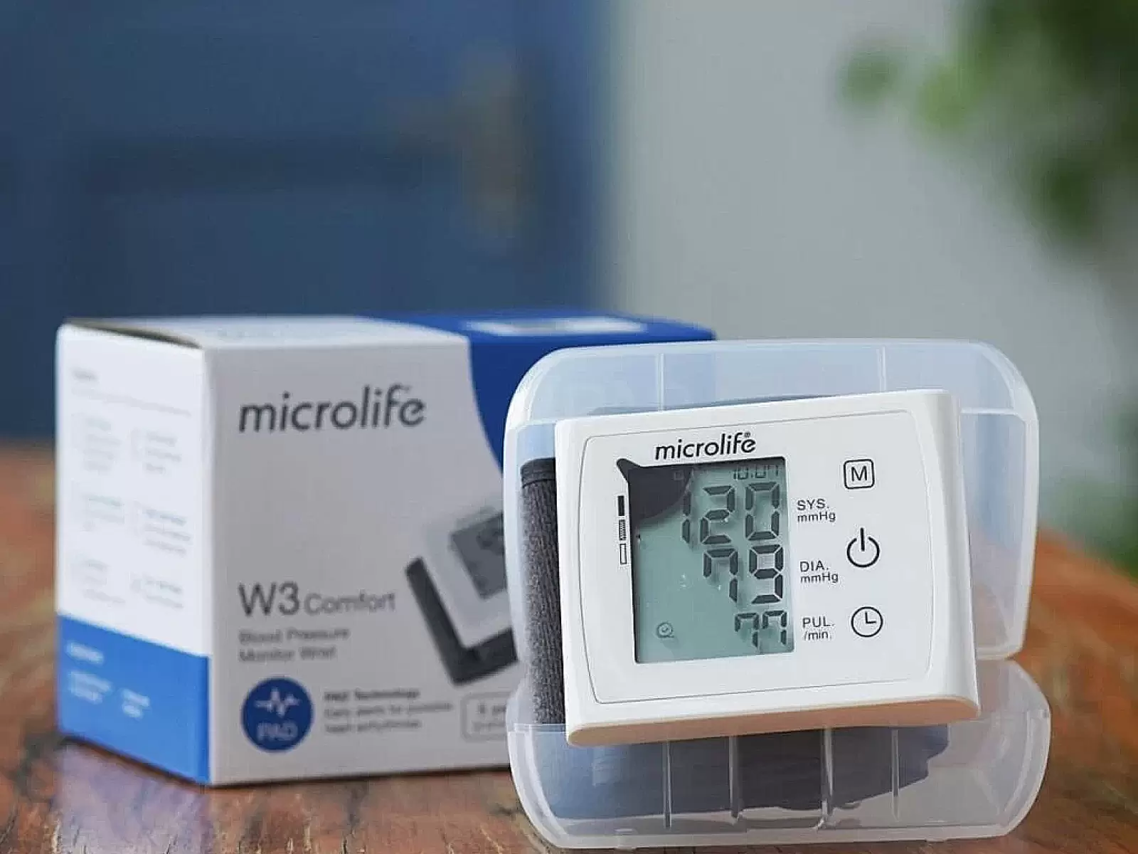 Máy đo huyết áp cổ tay Microlife W3 Comfort – chính xác